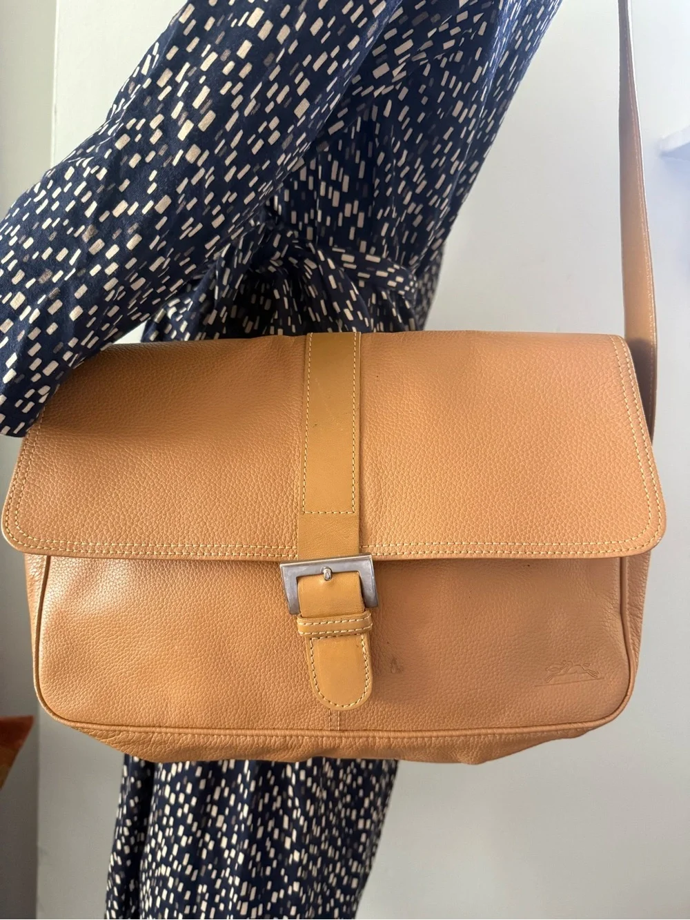 Longchamp Tan Leather Shoulder Bag with Buckled Flap